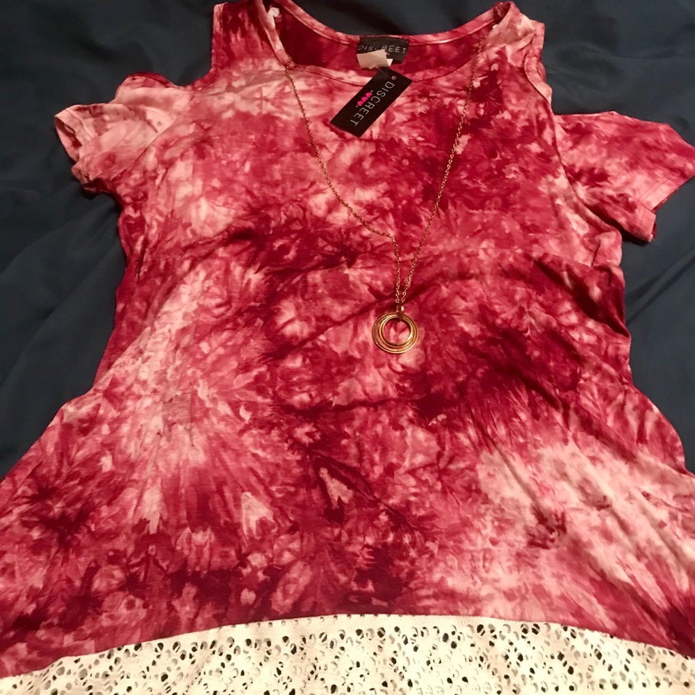 Cold shoulder top